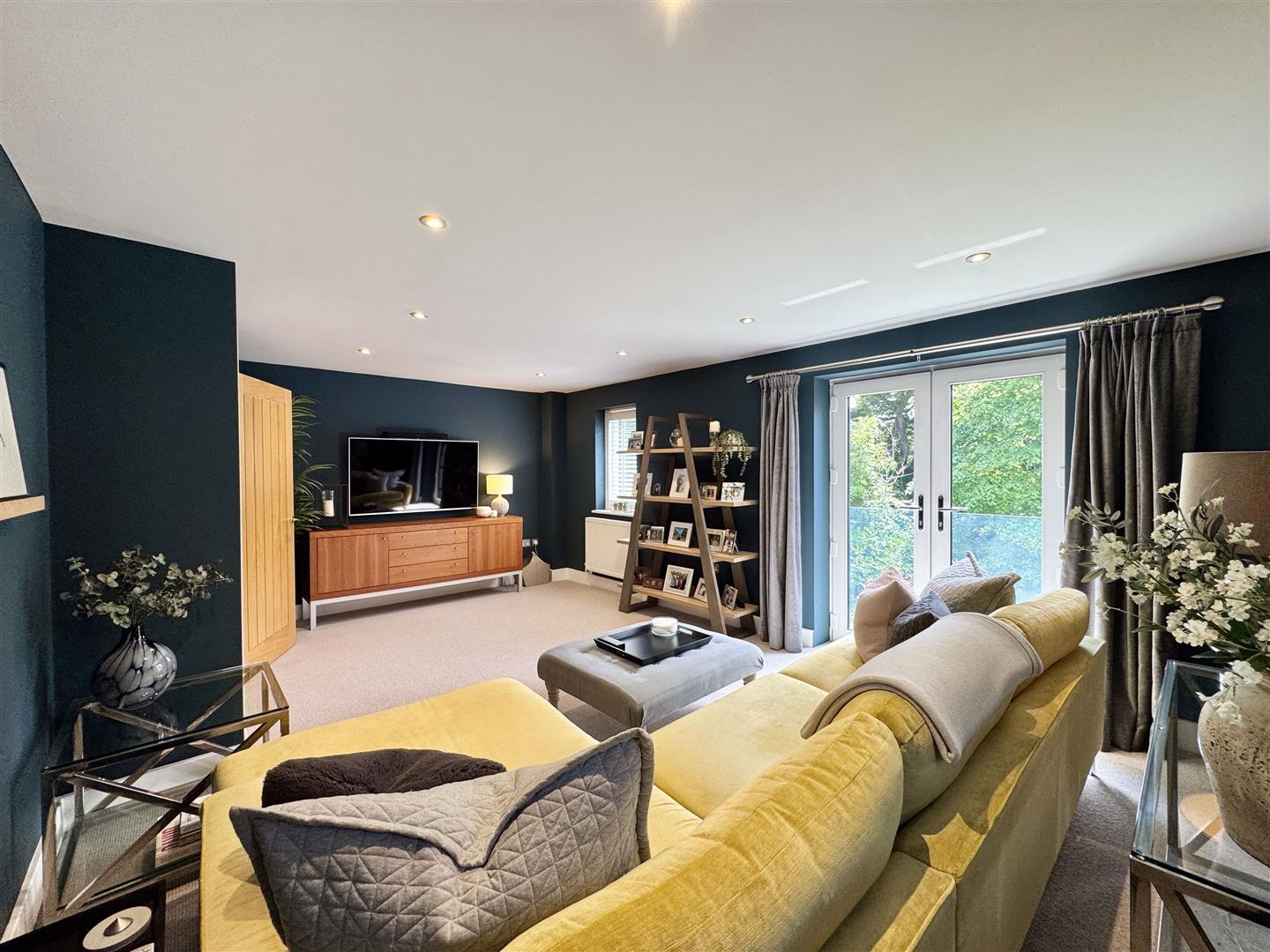 4 bed property in Cornelius Drive, Truro